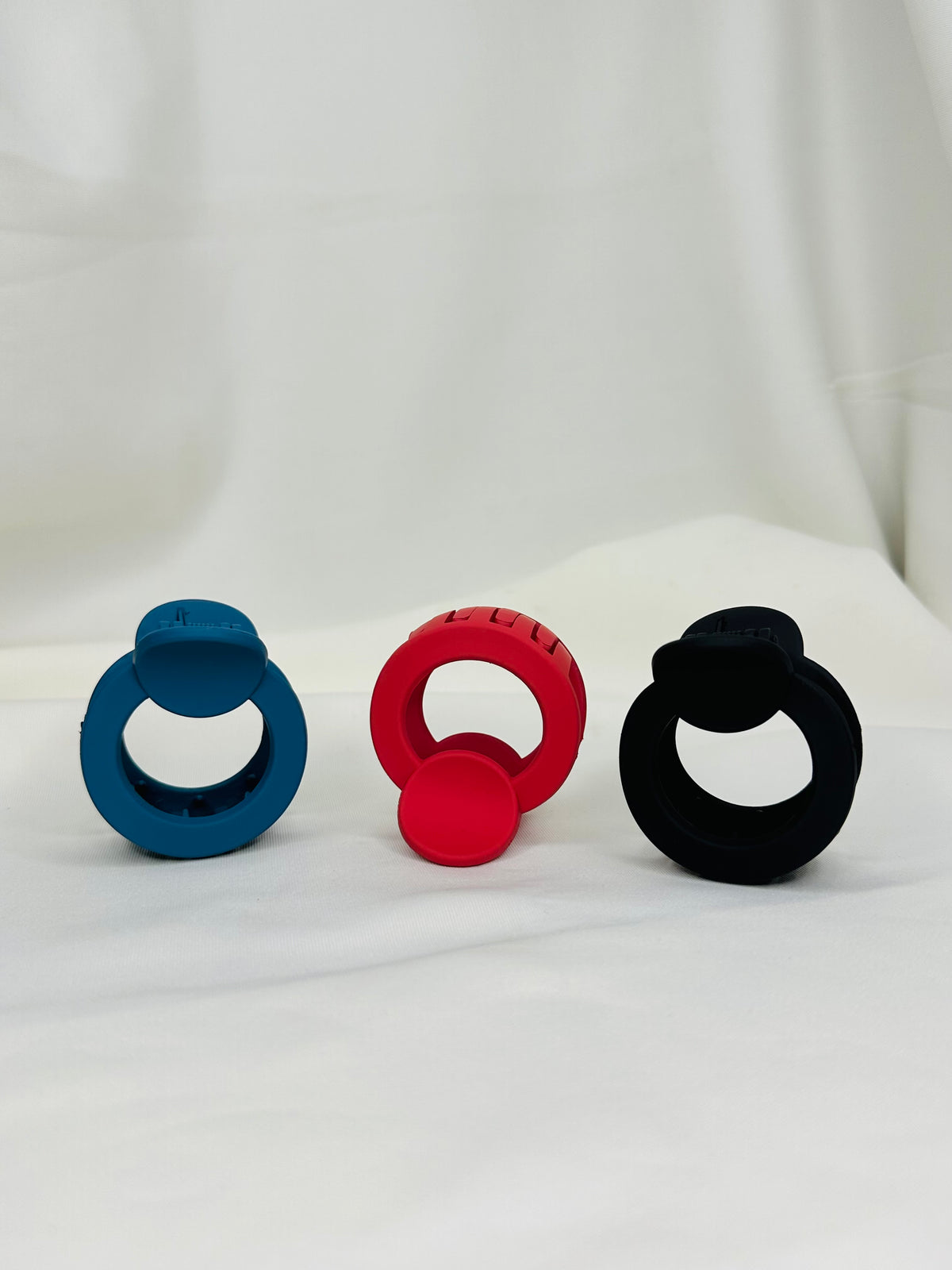 MIN MIN Matte Round Hair Claw Clip – Minimalist Non-Slip Hair Clip for Women (Assorted Colors)