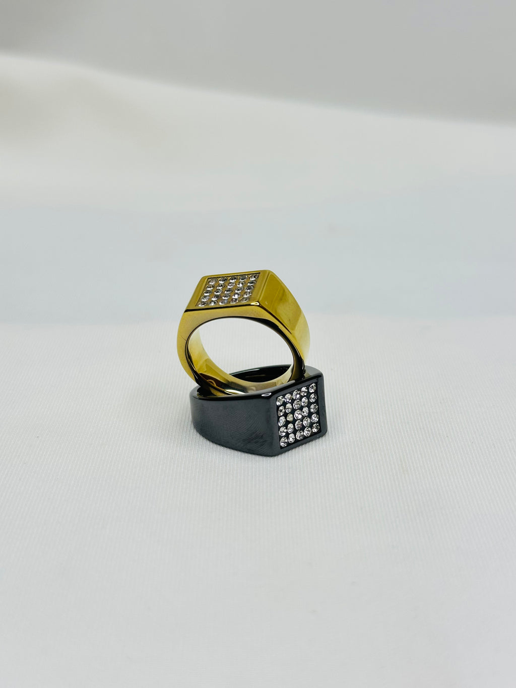 Stainless Steel Gents Square Crystal Ring – Gold Black Size 7 8 9 10