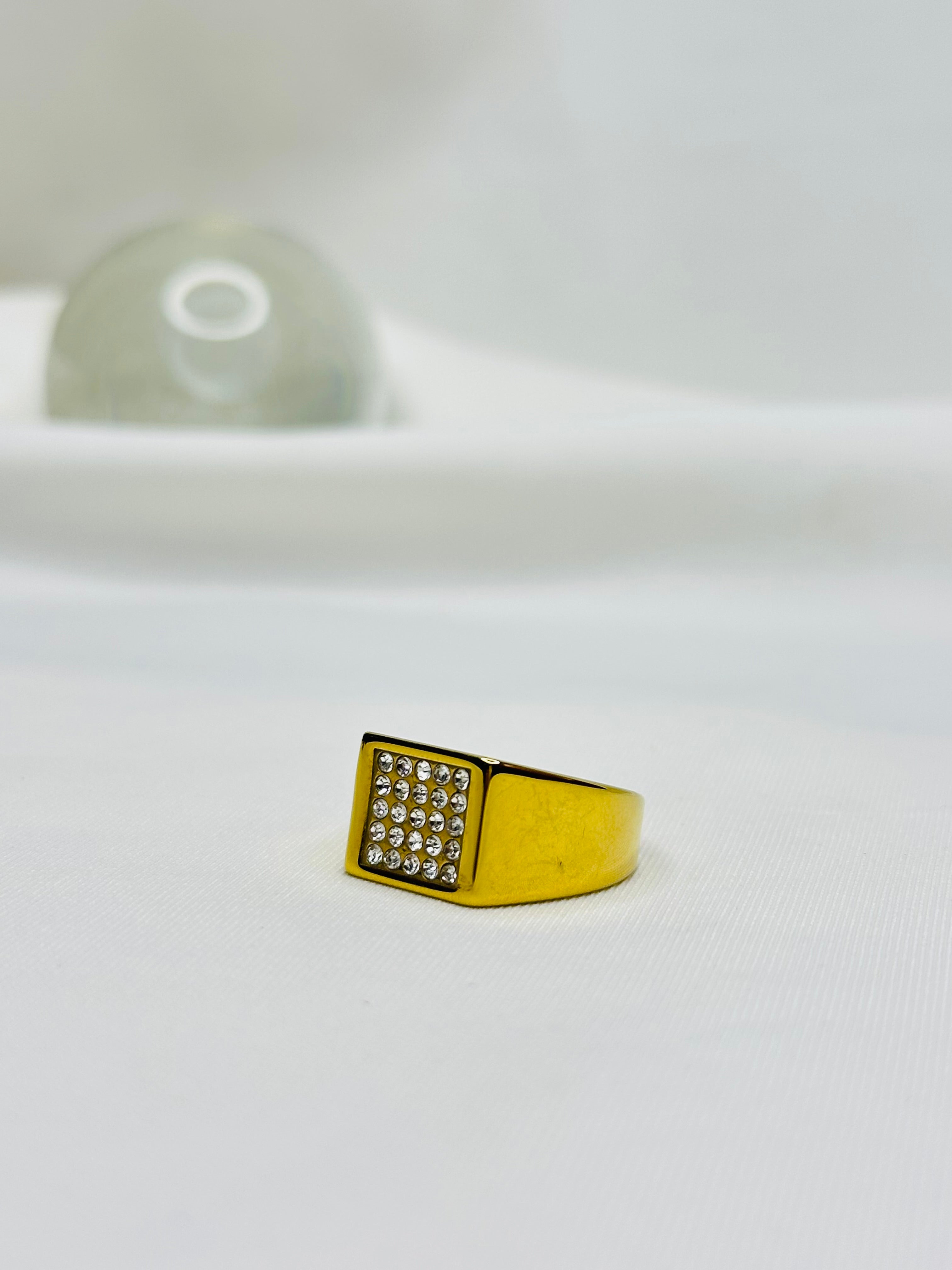 Stainless Steel Gents Square Crystal Ring – Gold Black Size 7 8 9 10