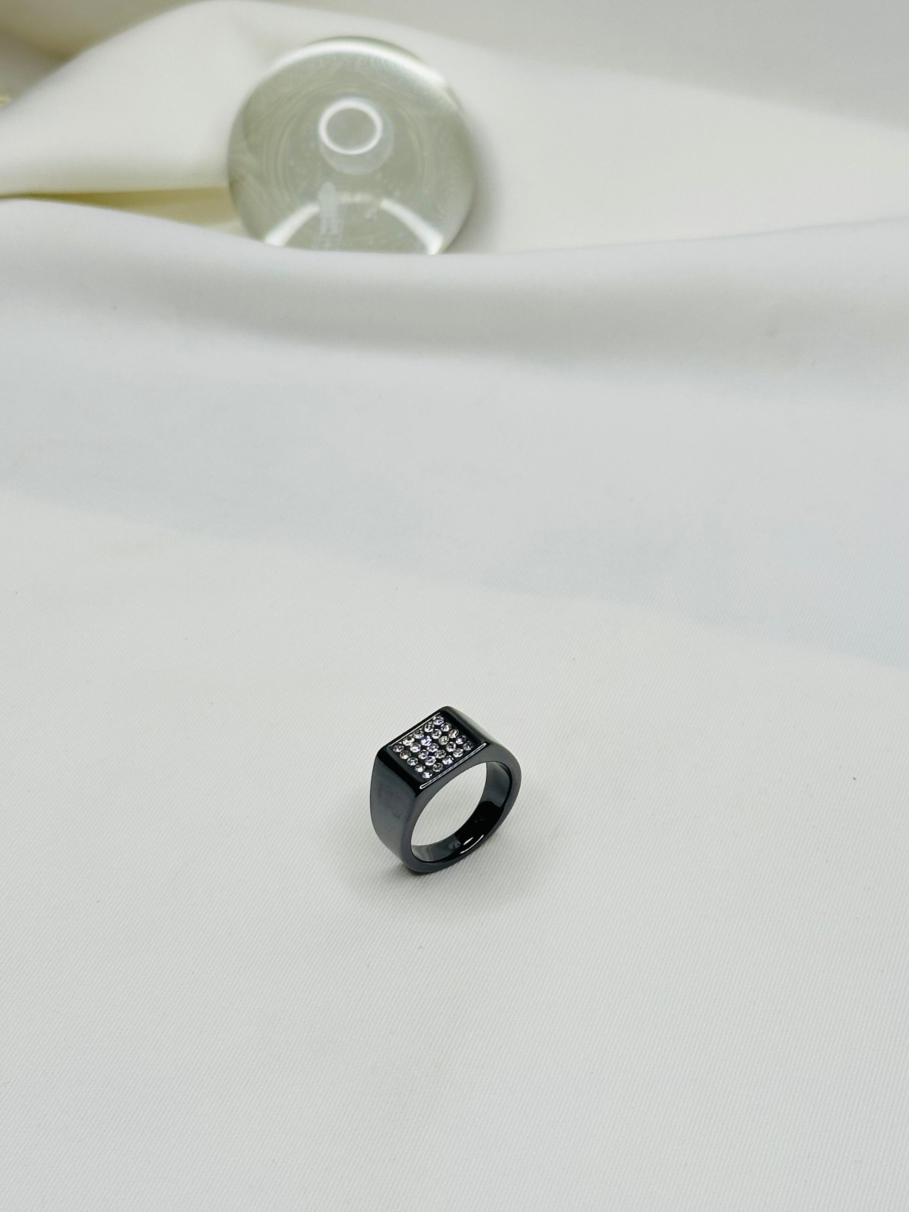 Stainless Steel Gents Square Crystal Ring – Gold Black Size 7 8 9 10
