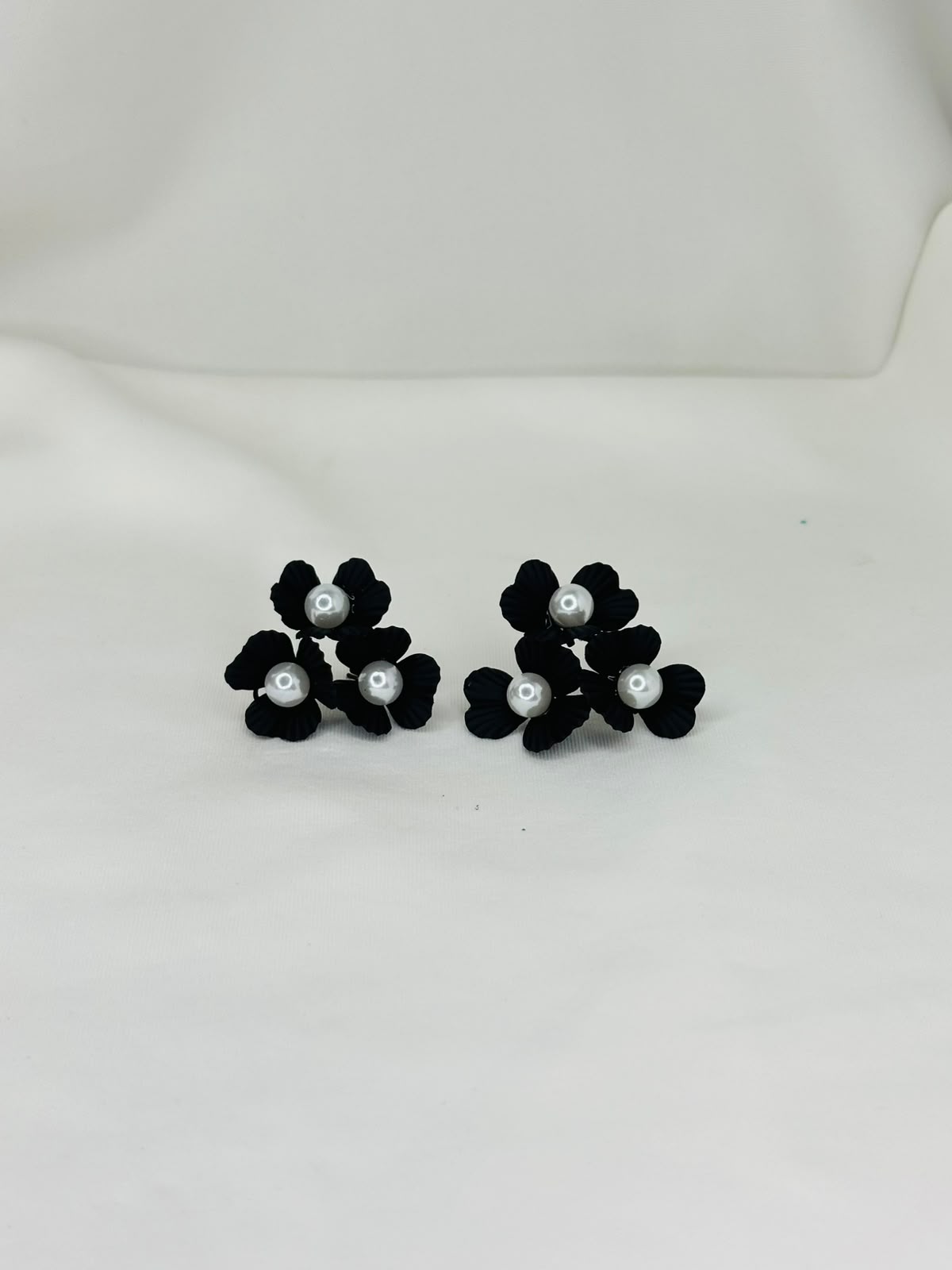 Colorful Pearl Flower Earrings – Multicolor Floral Statement Earrings