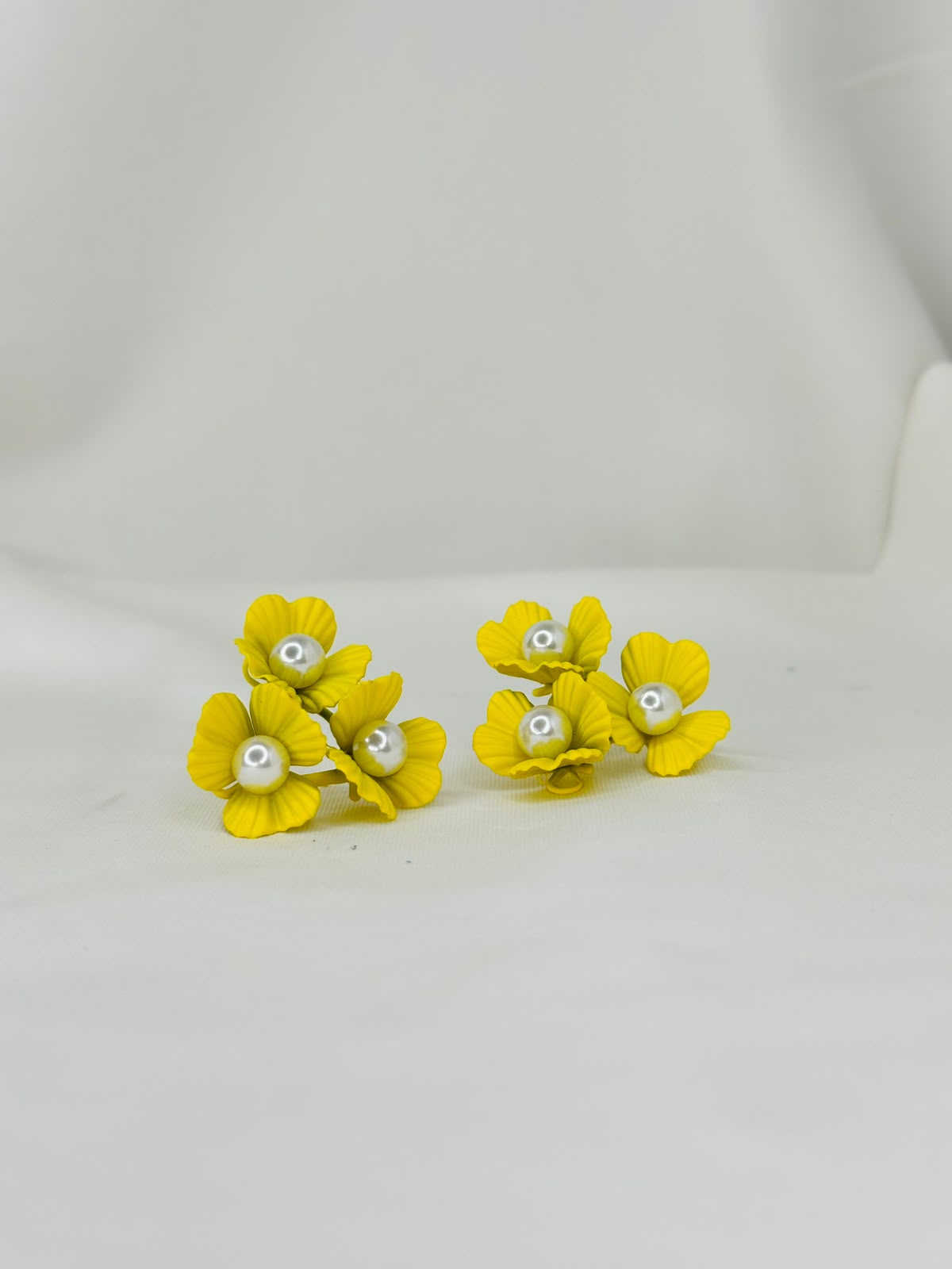 Colorful Pearl Flower Earrings – Multicolor Floral Statement Earrings
