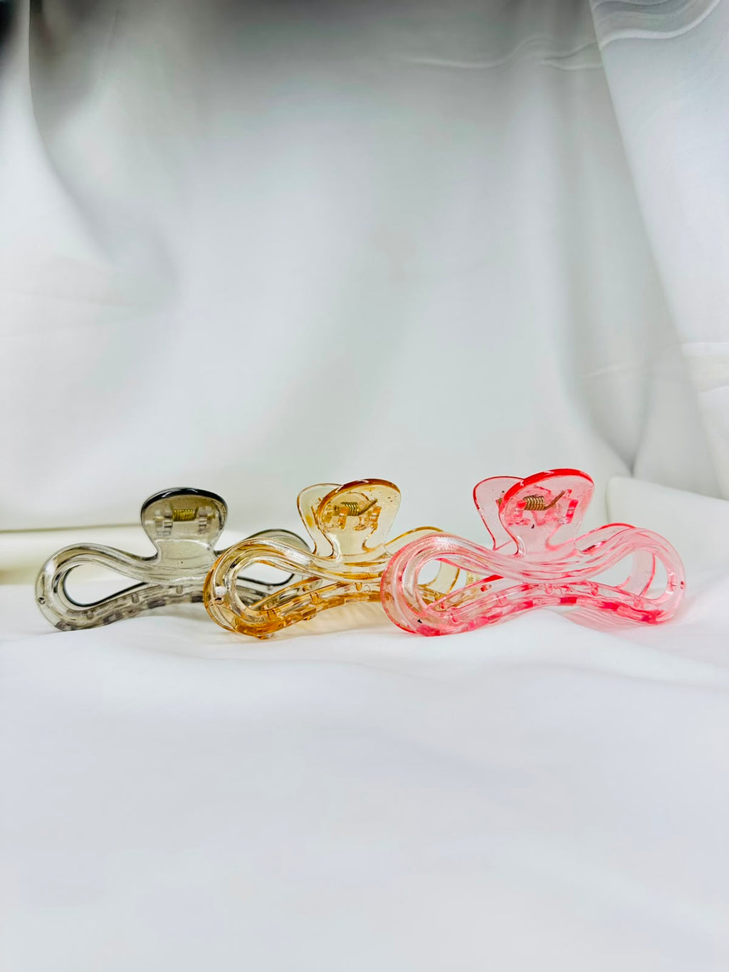Transparent Large Butterfly Hair Claw Clips – Elegant Acrylic Hair Accessories