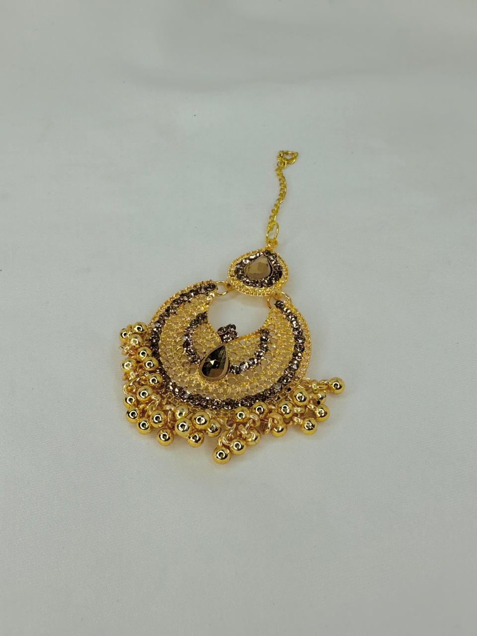 Royal Gold Chandbali Earrings & Maang Tikka Set